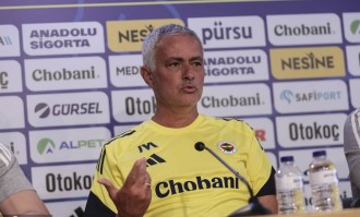 欧冠资格赛第3轮次回合前瞻：穆里尼奥出席费内巴切赛前新闻发布会
        
    欧冠资格赛第3轮次回合前瞻：穆里尼奥出席费内巴切赛前新闻发布会