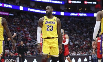 Shams:詹姆斯今夏未参与湖人运作 他在享受假期