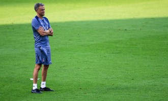 法甲球队巴黎圣日耳曼备战欧洲超级杯
        
    法甲球队巴黎圣日耳曼备战欧洲超级杯