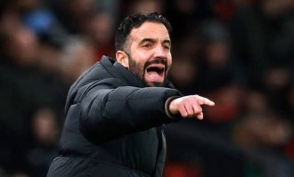 阿莫林再骂曼联一人，解释半场就换下他原因！冬窗欲卖他签新前锋