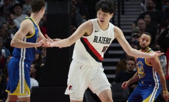 杨瀚森季前赛G3点飞霍福德 9分6板才是更常态化产量？