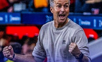 尴尬！滕哈赫执教勒沃库森未果，尤尔曼德率队3胜1平稳坐德甲榜首